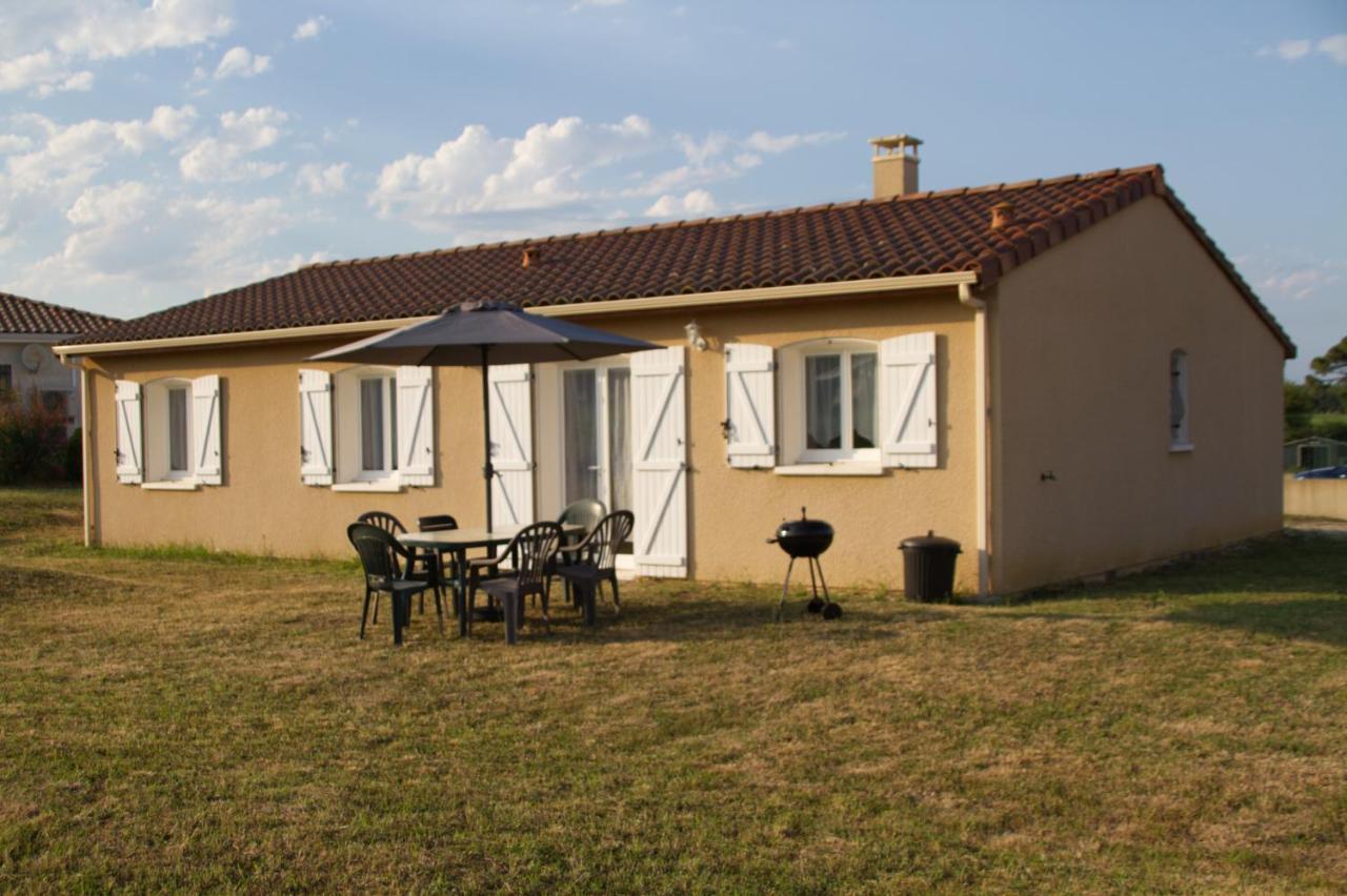 Vila Les Lauriers De Lomagne Lavit Exteriér fotografie